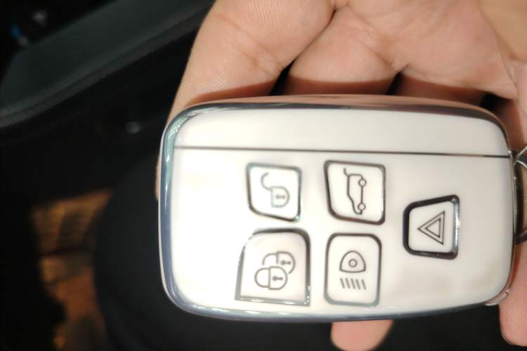 Used Jaguar F-PACE 2016 2.0T Two-Wheel-Drive R-Sport Sport Edition