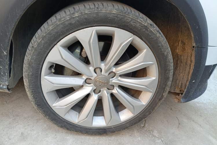 Used Audi A4 2013 40 TFSI allroad quattro Comfort model
