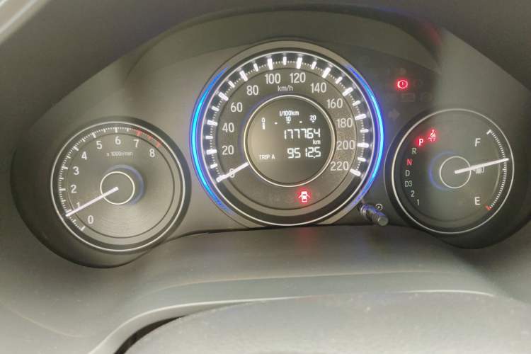 Used Honda Crider 2013 1.8L automatic flagship version Odometer Close Up