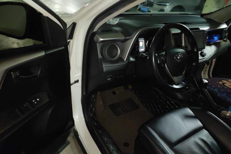 Used Toyota RAV4 2016 2.5L Automatic 4x4 Elite Edition