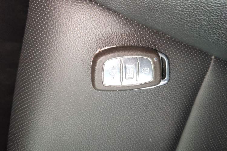 Used Hyundai Tucson 2018 1.6T Dual-Clutch Two-Wheel Drive 15th Anniversary Special Edition
