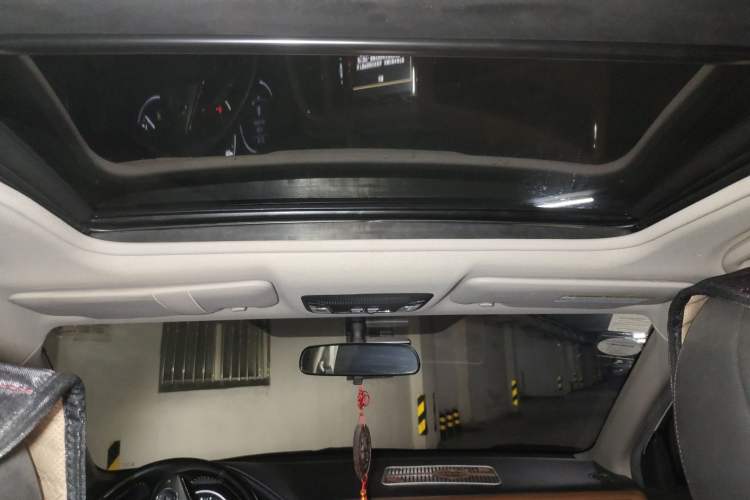 Used Honda Vezel 2015 1.8L CVT 2WD Luxury Model