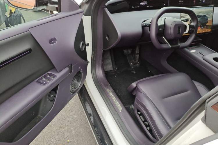 Used Avatr 06 2025 Ultra Pure Electric Edition Driver Seat