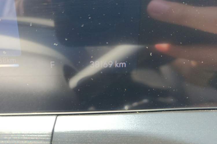 Used Buick Verano 2023 Pro Enjoyment Edition Odometer Close Up