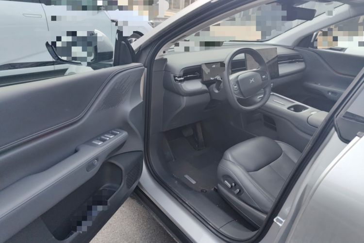 Used XPeng G6 2025 625 Long-Range Max Flagship Edition Interior 3