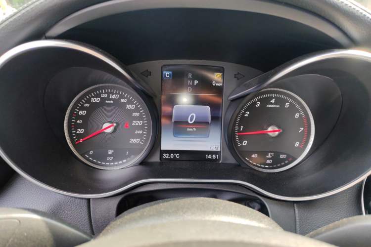 Used Mercedes-Benz C-Class 2018 C 180 L Fashion Edition Sport Version Instrument Cluster