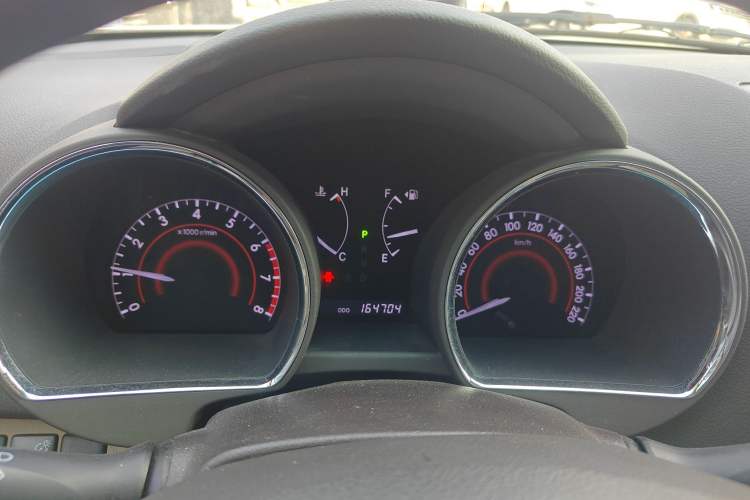 Used Toyota Highlander 2013 2.7L Two-Wheel Drive 5-Seater Purple Gold Edition
