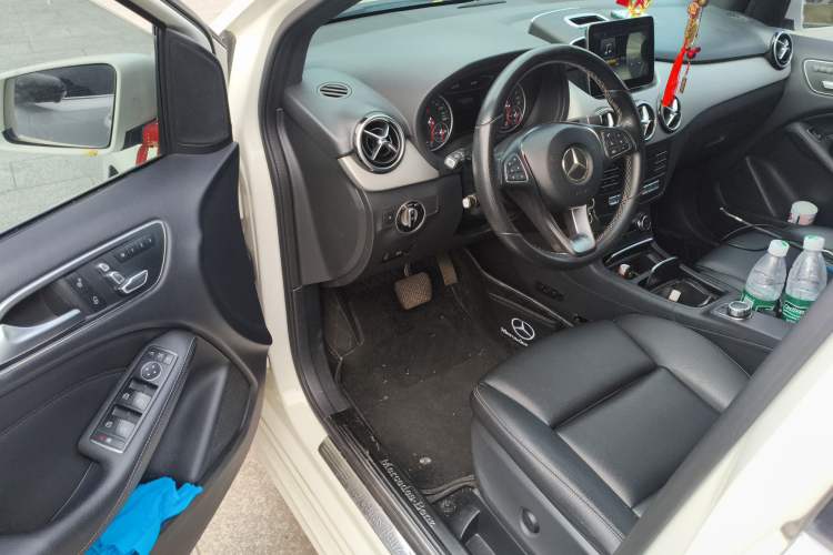 Used Mercedes-Benz B-Class 2017 B 200 Fashion Model