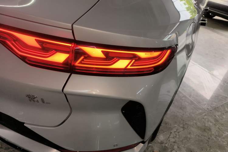 Used BYD Song L EV 2024 550 km Excellence Version
