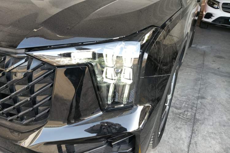 Used GAC Trumpchi GS8 2022 Flagship Series 2.0 TGDI Four-Wheel Drive Luxury Smart Connectivity Version (7 Seats)