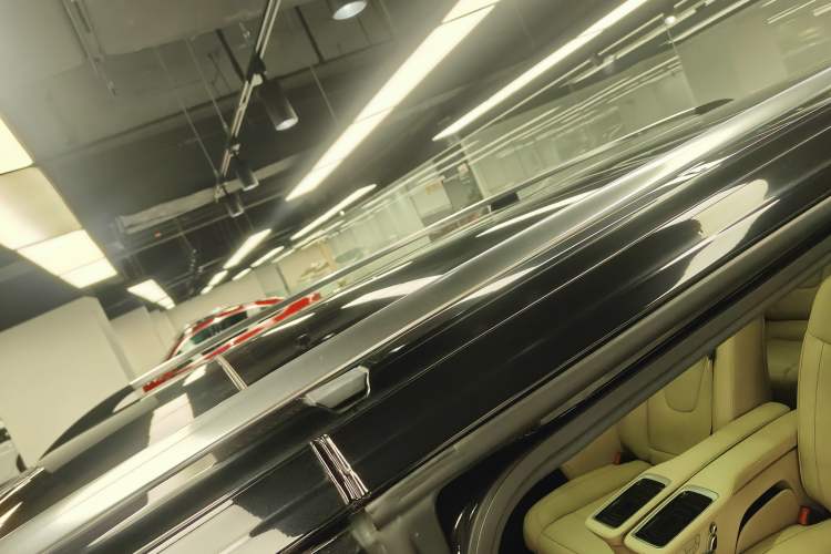 Used Mercedes-Benz V-Class 2020 V 260 L Long-wheelbase Luxury Edition Roof