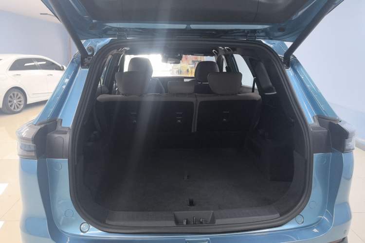 Used Chery Tiggo 8 PLUS C-DM 2025 1.5T 116 km Prestige Version 5 Seats
