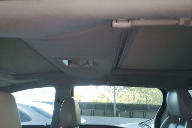 Used Buick GL8 2013 3.0L GT Luxury Business Haoya Edition Headliner