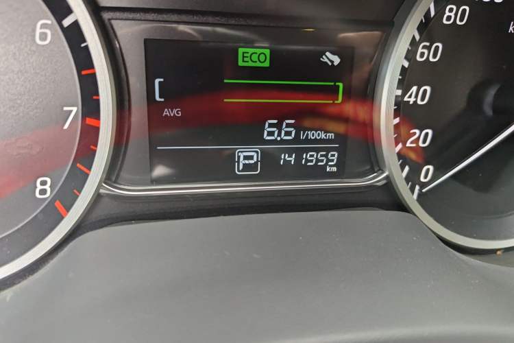 Used Nissan Sylphy 2019 1.6XV CVT Smart Connect Luxury Edition China VI Standard Odometer Close Up