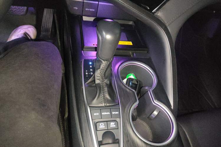 Used Toyota Camry 2023 Dual-Motor 2.5HG Luxury Edition
