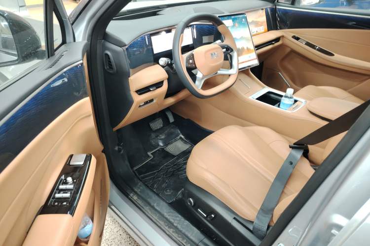 Used Geely Galaxy L7 2025 EM-i 115km Exploration+ Edition
