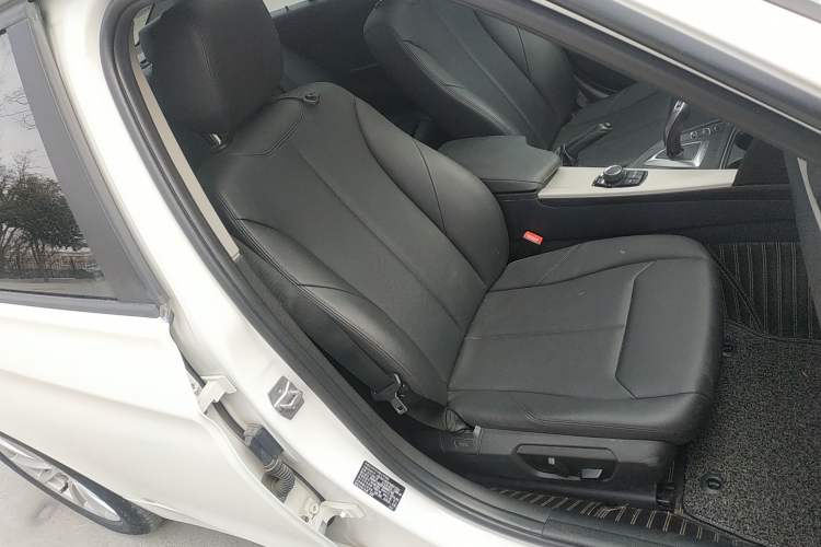 Used BMW 3 Series 2015 316i Active Edition