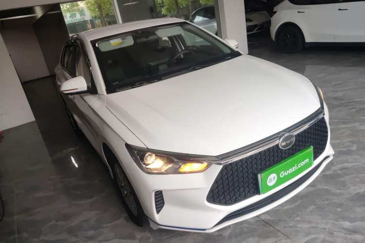 Used BYD e2 2021 Standard Model Front Right 45 Deg