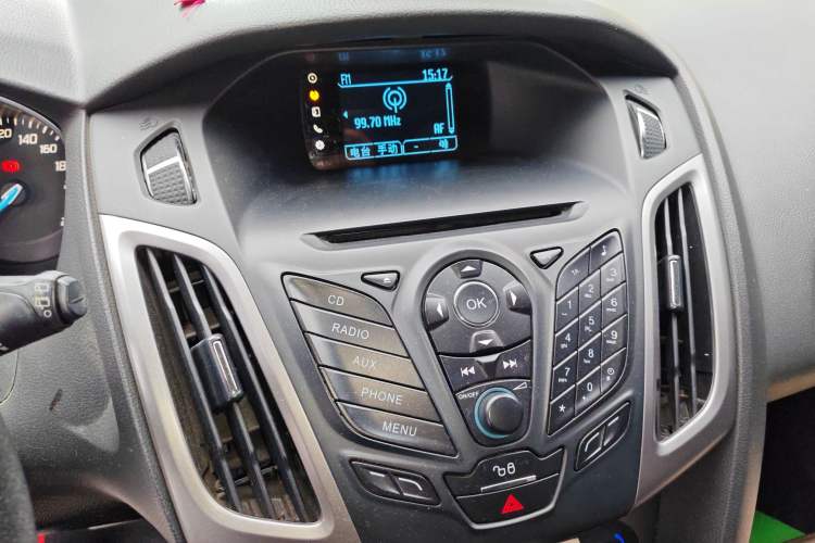 Used Ford Focus 2012 Hatchback 1.6L Automatic Fashion Edition
