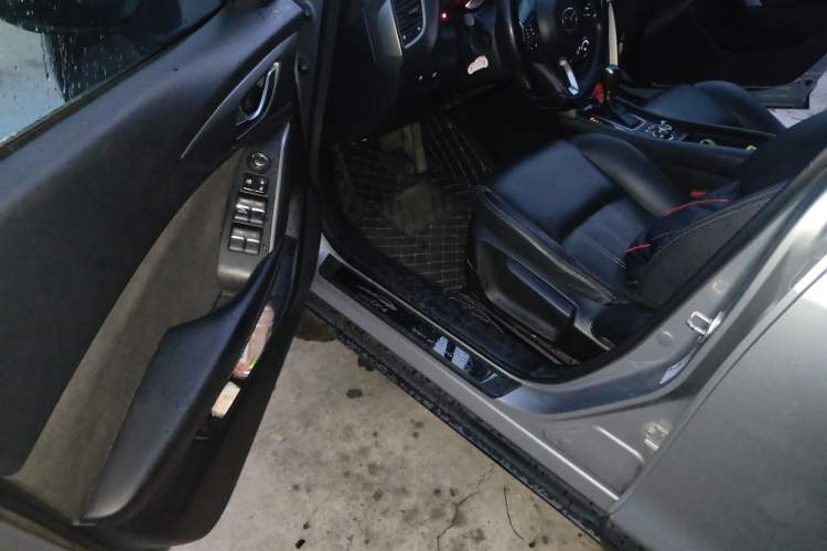 Used Mazda CX-4 2018 2.0L Automatic Two-Wheel Drive Blue Sky Dynamic Version China V Standard Driver Seat