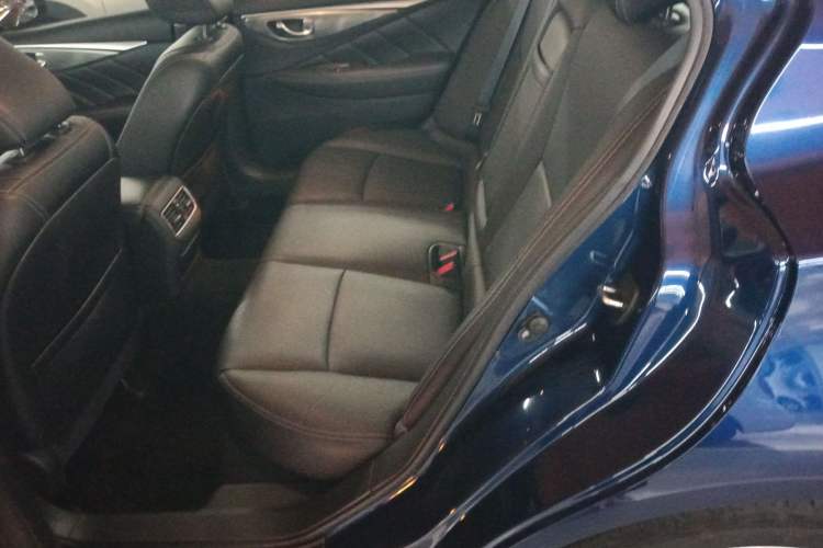 Used Infiniti Q50L 2018 2.0T Enjoyment Version China V Standard
