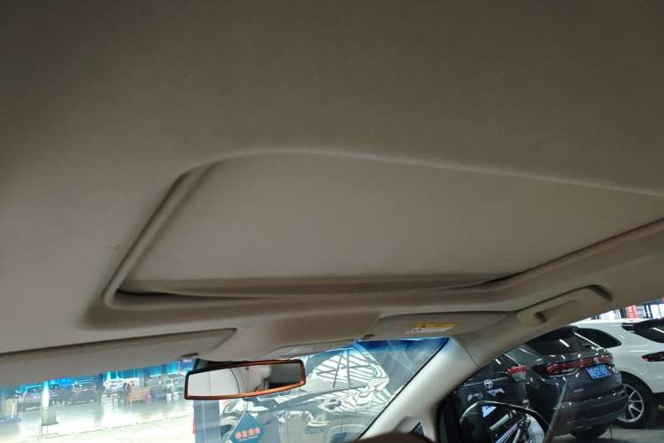 Used Buick GL8 2021 Land Cruiser Executive Class 652T Luxury Model