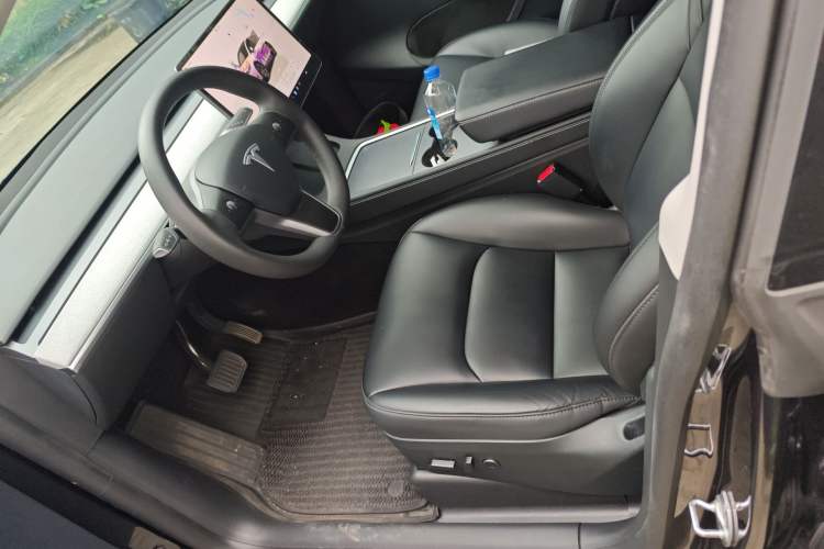 Used Tesla Model Y 2024 Rear-Wheel-Drive Version