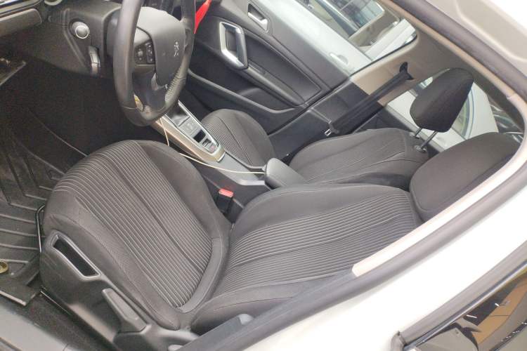 Used Peugeot 408 2014 1.8L Automatic Luxury Edition
