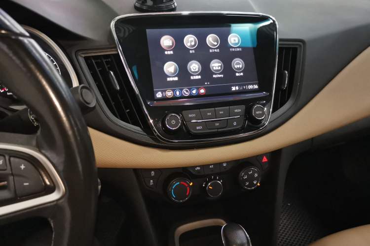 Used Chevrolet Monza 2022 320 Automatic Enjoyment Sunroof Version Audio And AC Panel