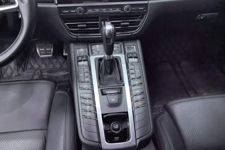 Used Porsche Macan 2018 Macan 2.0T