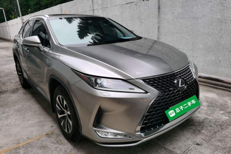 Used Lexus RX 2020 Revised Version 300 Two-Wheel Drive Elite Edition Front Right 45 Deg