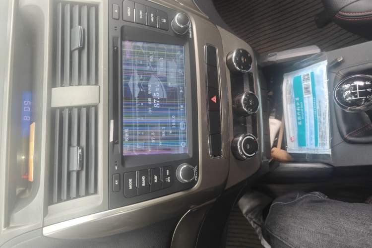 Used Geely Auto GX7 2015 Classic Edition 1.8L Manual New Urban Model China IV