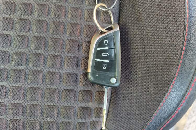 Used Honda Accord 2015 2.0L LX Comfort Edition Vehicle Key