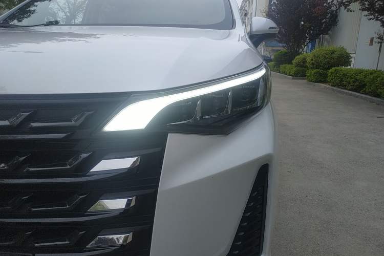 Used GAC Trumpchi M6 2023 PRO 270T DCT Luxury Edition Left Front Headlight