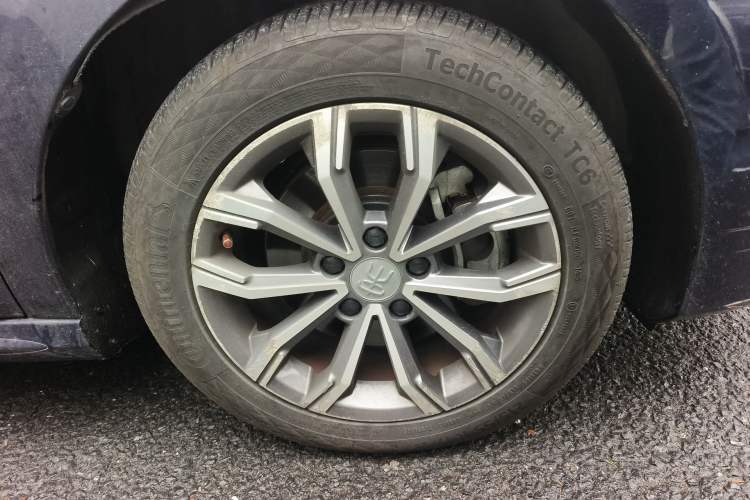 Used BYD Song MAX 2019 1.5T Automatic Smart Connect Ruiyi Sunroof Model 7 Seats China VI Standard Right Front Wheel Hub