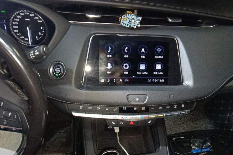 Used Cadillac XT4 2018 28T Two-Wheel-Drive Luxury Model