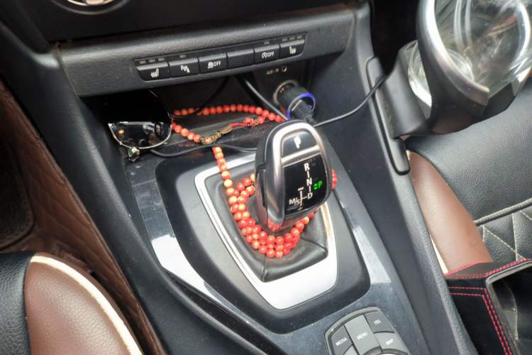 Used BMW X1 2015 sDrive18i Fashion Upgrade Edition Gear Lever