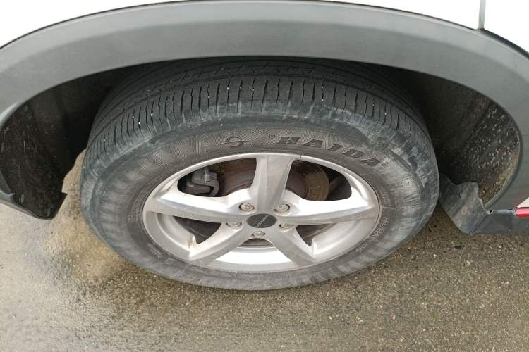 Used Dongfeng Fengon 500 2022 1.5L Manual Enjoyment Model Right Rear Wheel Hub