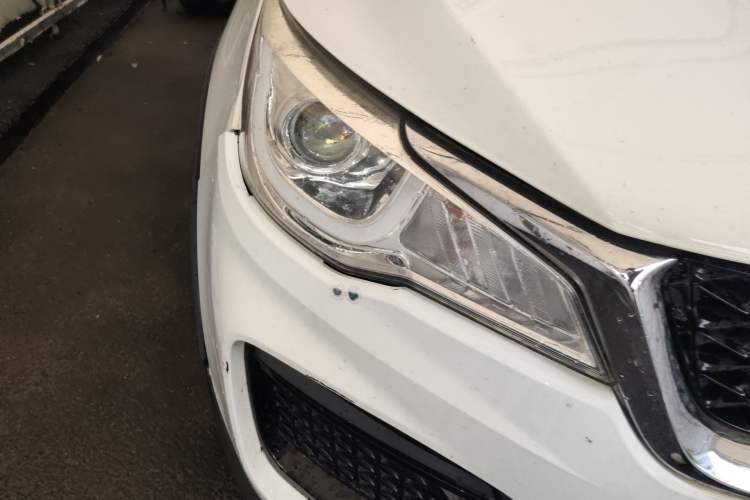 Used Cowin V3 2016 1.5L Manual SmartConnect II Navigation Version Right Front Headlight