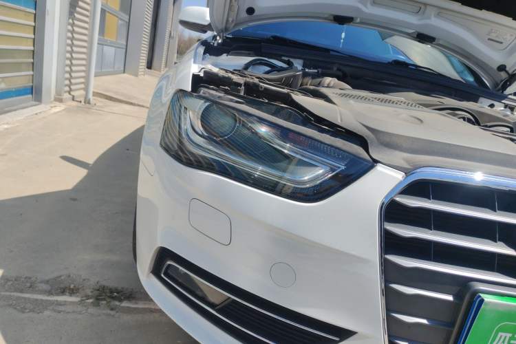 Used Audi A4L 2016 30 TFSI Automatic Comfort Model Right Front Headlight