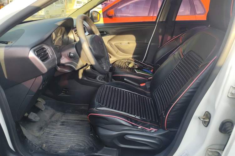 Used Peugeot 301 2014 1.6L Manual Comfort Edition
