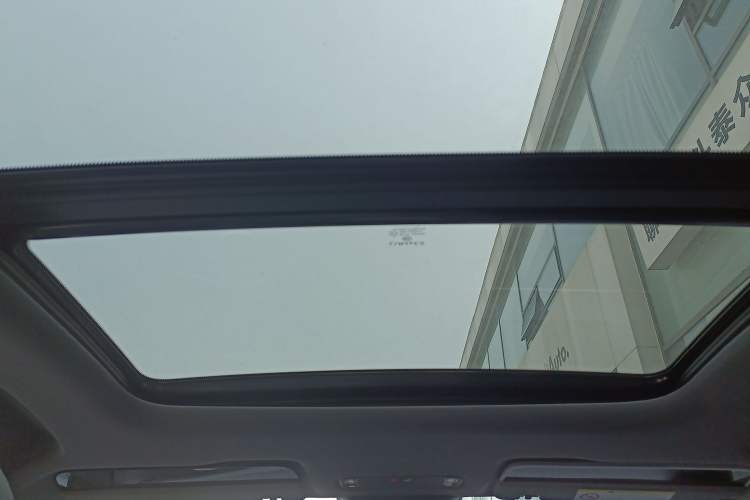 Used Lynk & Co 07 2024 EM-P 126 Long-Range Ultra Headliner