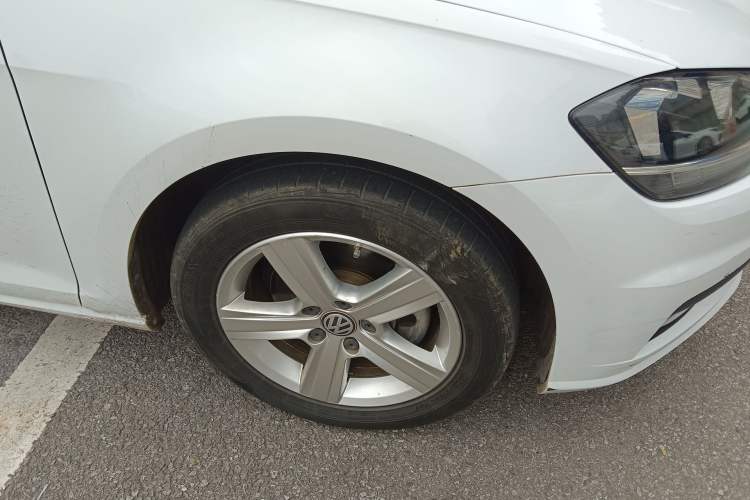 Used Volkswagen Golf 2018 1.6L Manual Fashion Edition
