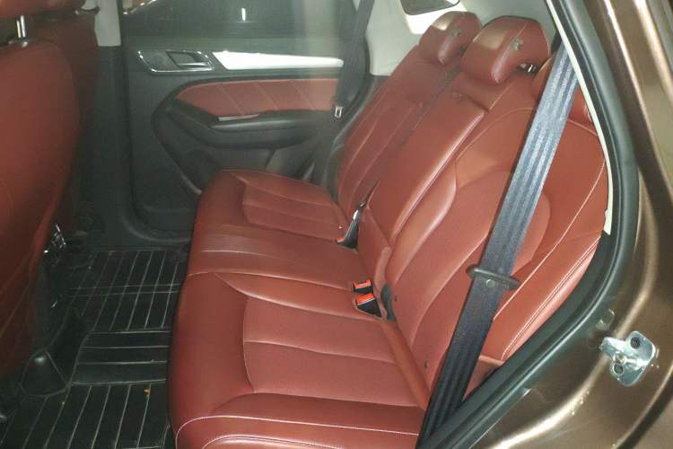 Used Roewe RX5 2016 30T Four-Wheel Drive Automatic Internet Smart Luxury Edition
