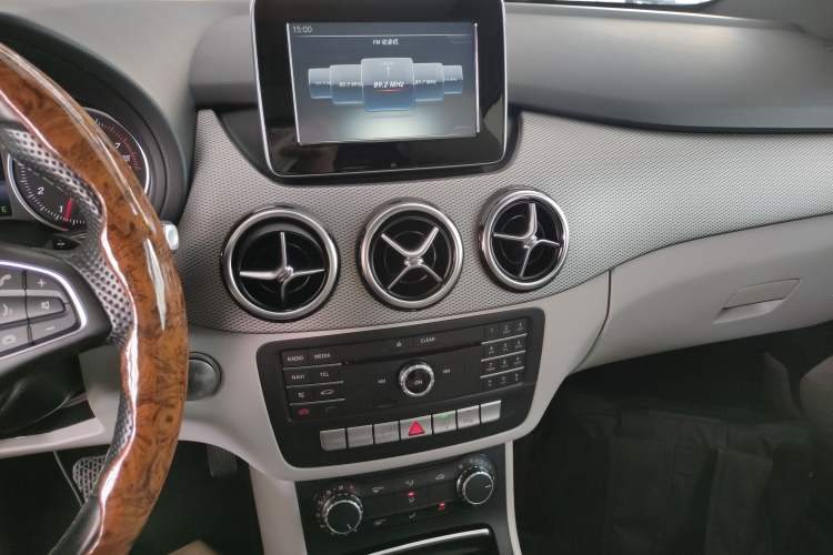 Used Mercedes-Benz B-Class 2015 B 200 Sport Edition