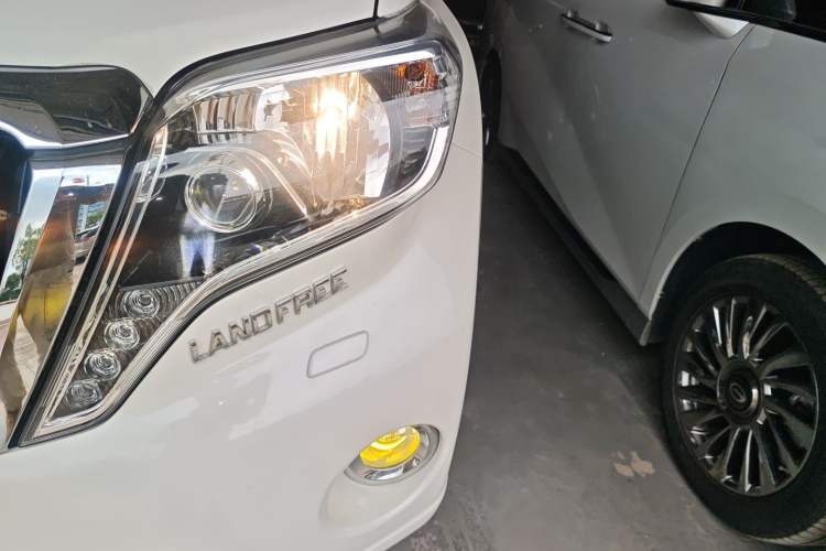 Used Toyota Prado 2016 2.7L Automatic Luxury Edition
