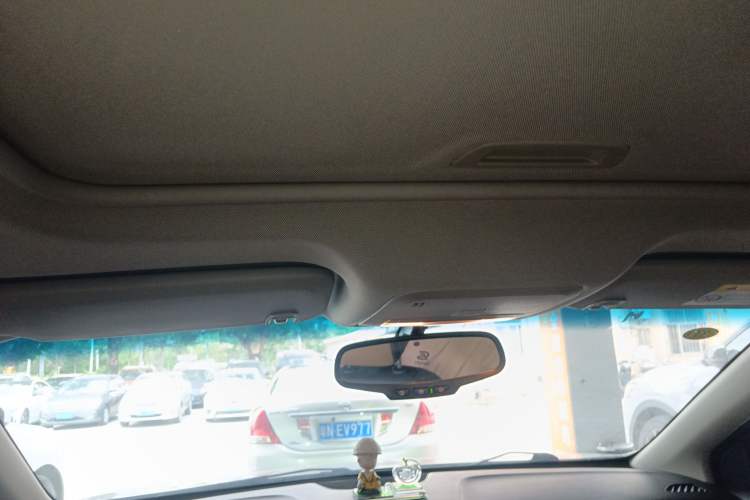 Used Chevrolet Monza 2020 320 Automatic Enjoyment Edition Headliner