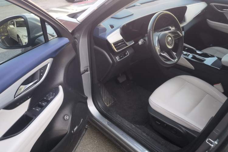 Used Buick Envision 2024 Encore Plus AWD Avenir