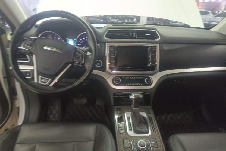 Used Haval H6 Coupe 2016 Blue Label 1.5T Automatic Two-Wheel Drive Urban Model Audio And AC Panel