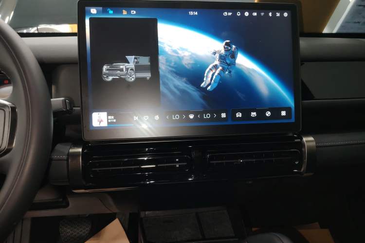 Used iCAR 03T 2024 501km Four-wheel Drive Long-Range Version